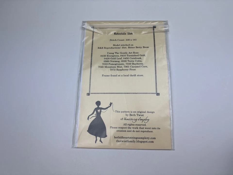 Muestreador de cuerdas de corazón simple amoroso patrón de punto de cruz contado 5R Foto 3 de 3