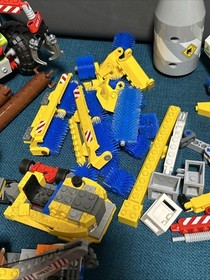 MASSIVE Lego Construction Lot City Minifigure Part 7638,60152,5930,60181,60026 +