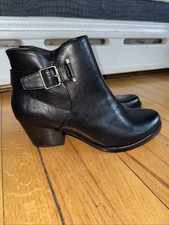 NWT Baretraps Women’s Reggie Bootie Black 9.5