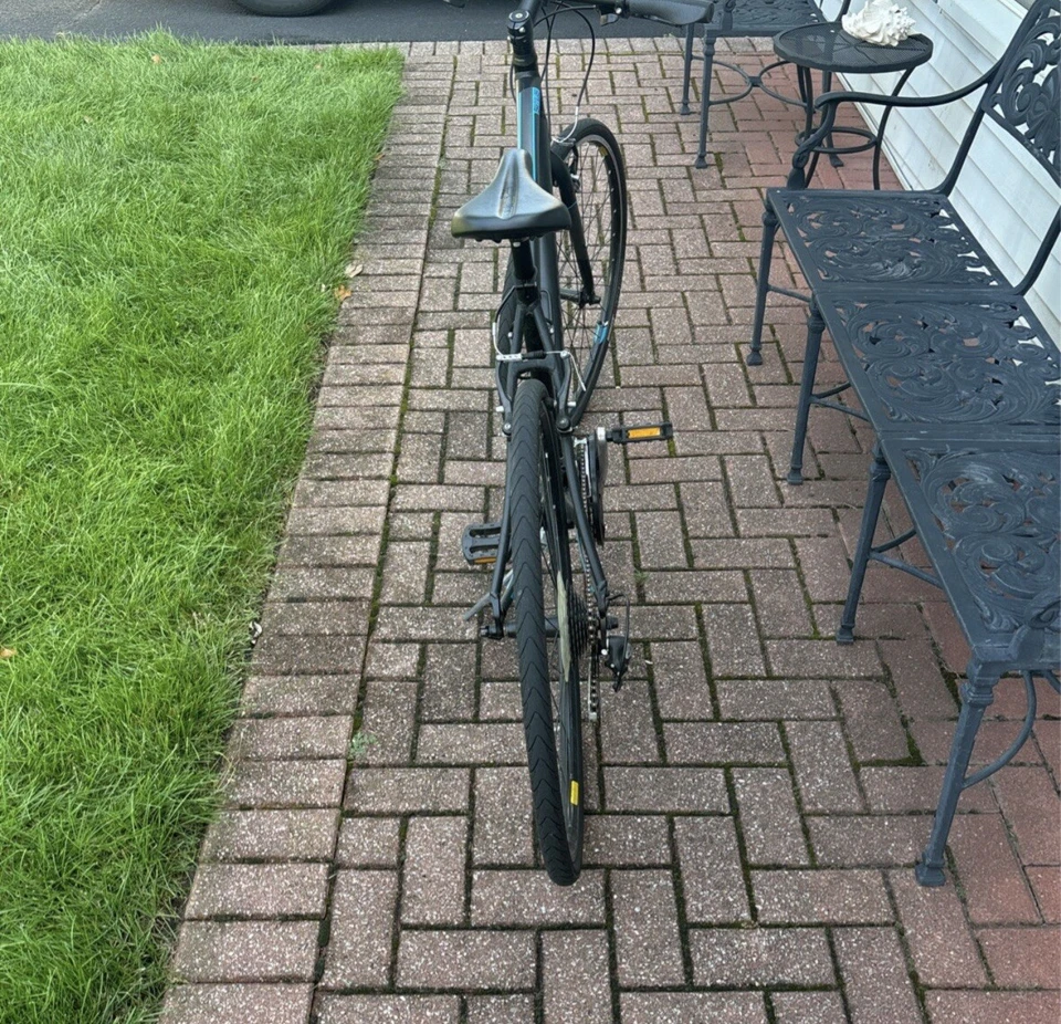 Bicicleta Sirrus X 1.0 Foto 4 de 4