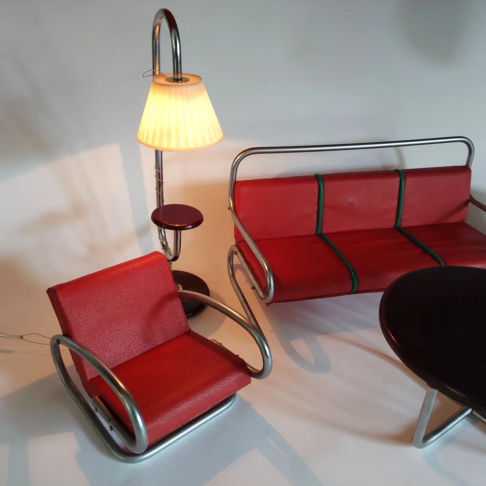 Miniature tubular furniture by Jindrich Halabala. Bakelite & standard lamp - Image 2 of 4