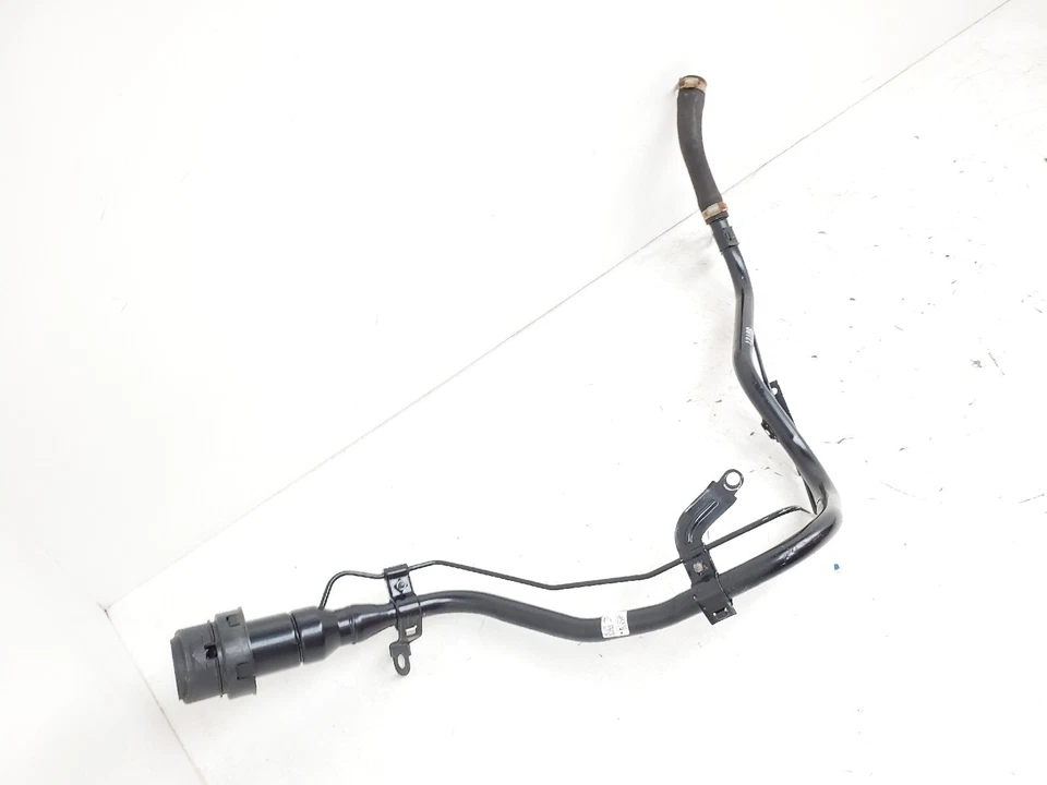 2022-2023 MITSUBISHI OUTLANDER AWD tanque de combustible tanque de gasolina llenado cuello manguera tubo OEM  Foto 3 de 4