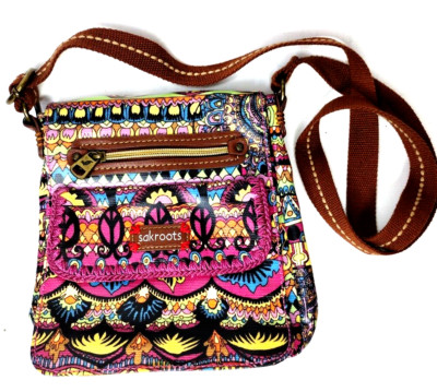 Sakroots Boho Chic Crossbody Purse Bag w Multiple Pockets Trendy + Practical LN