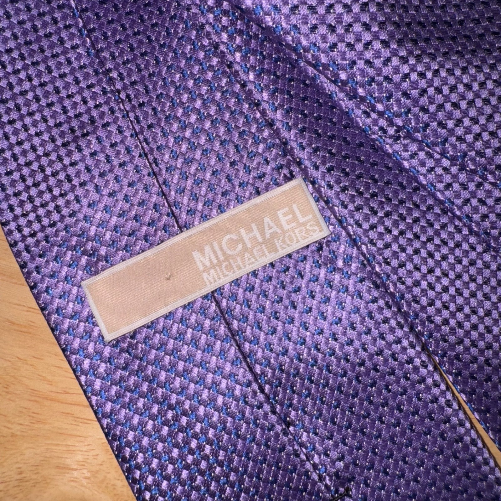 Michael Kors Textured Tie 100% Silk Neck Purple Preppy Casual