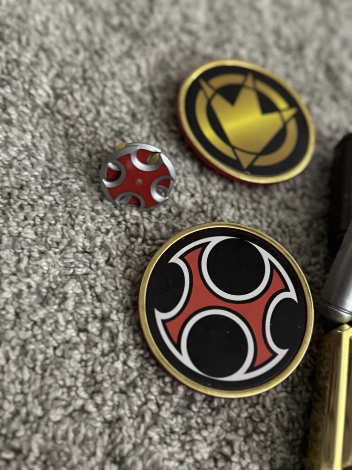 2 Bandai Sentai Hurricanger Badges Power Rangers Ninja Storm,Belt buckles & Ring - Image 2 of 3