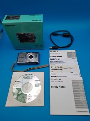 FUJIFILM FINEPIX JX490 kompakt 14 MP 8GB Digitalkamera Silber OVP gut