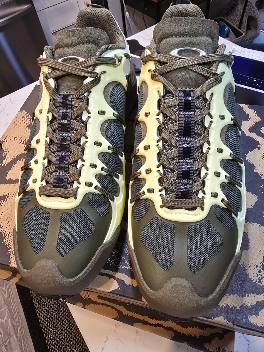 OAKLEY FACTORY TEAM Ibex Endive Olive Trail Hiking Shoes 2025 MENS