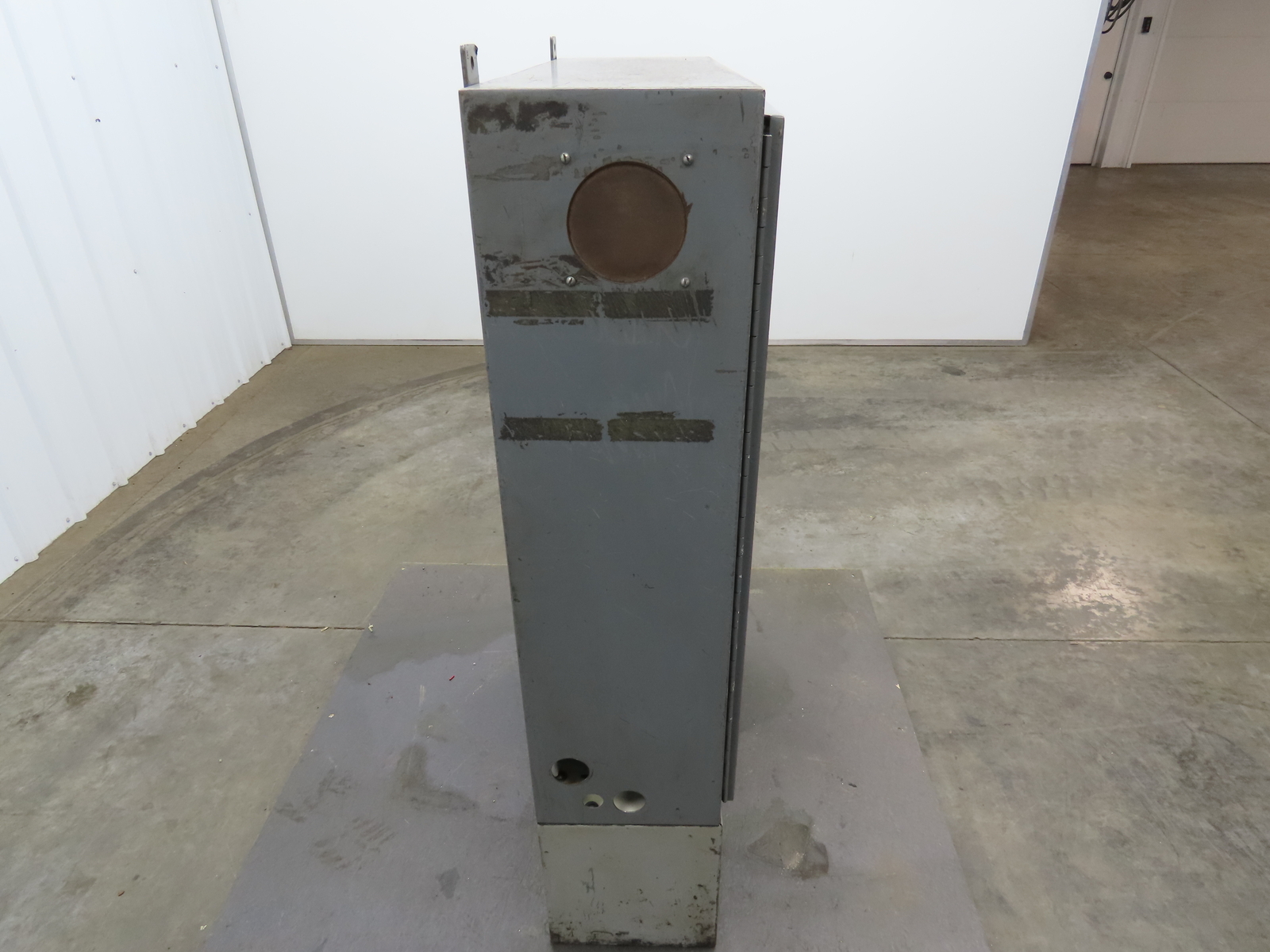 Hoffman Electrical Enclosure Free Standing 36"x31"x10" 60A Fusible