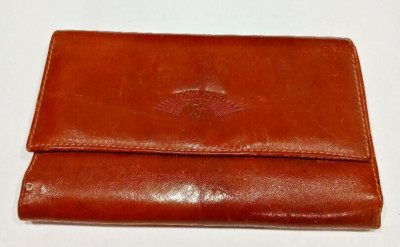 Vintage Timeless Vogue Line Wallet - Leather - 3 Compartments - Snap Close
