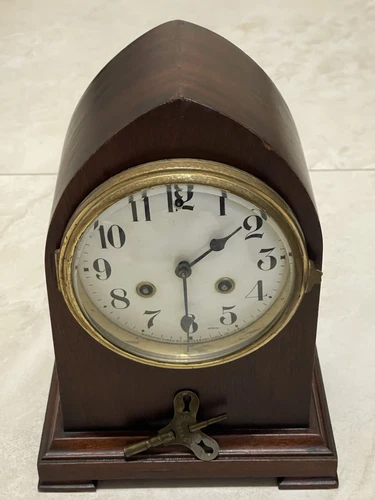Antique Waterbury Coventry mantle shelf clock