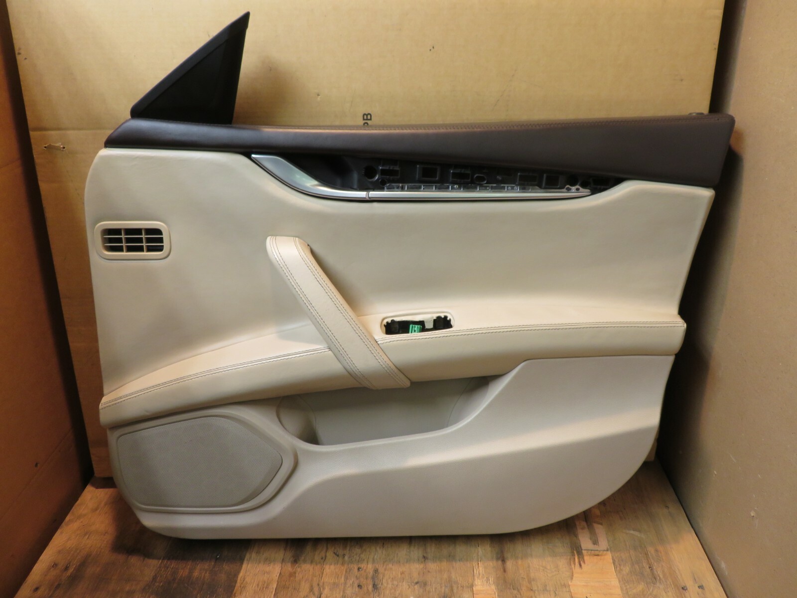 2014-2017 MASERATI GHIBLI FRONT RIGHT PASSENGER SIDE INTERIOR DOOR PANEL OEM