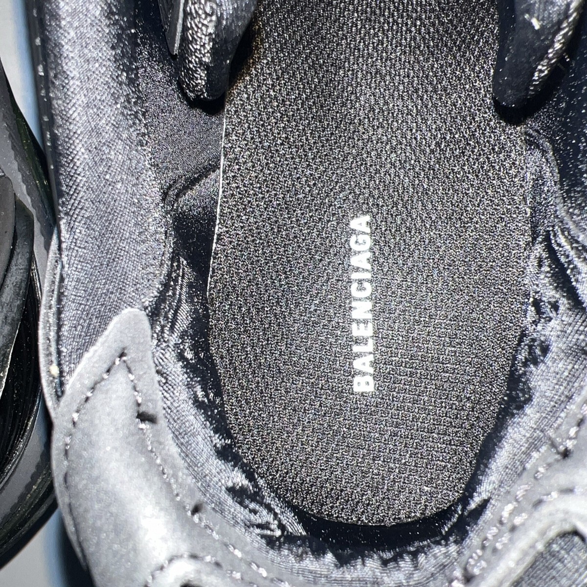 Balenciaga Tyrex Low Black - Brand New Size 8 Retail $895 | eBay Balenciaga Tyrex Low Black - Brand New Size 8 Retail $895 | eBay