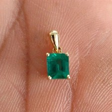 Natural Green Emerald 3Ct Solitaire Pendant Necklaces 14K Yellow Gold Plated