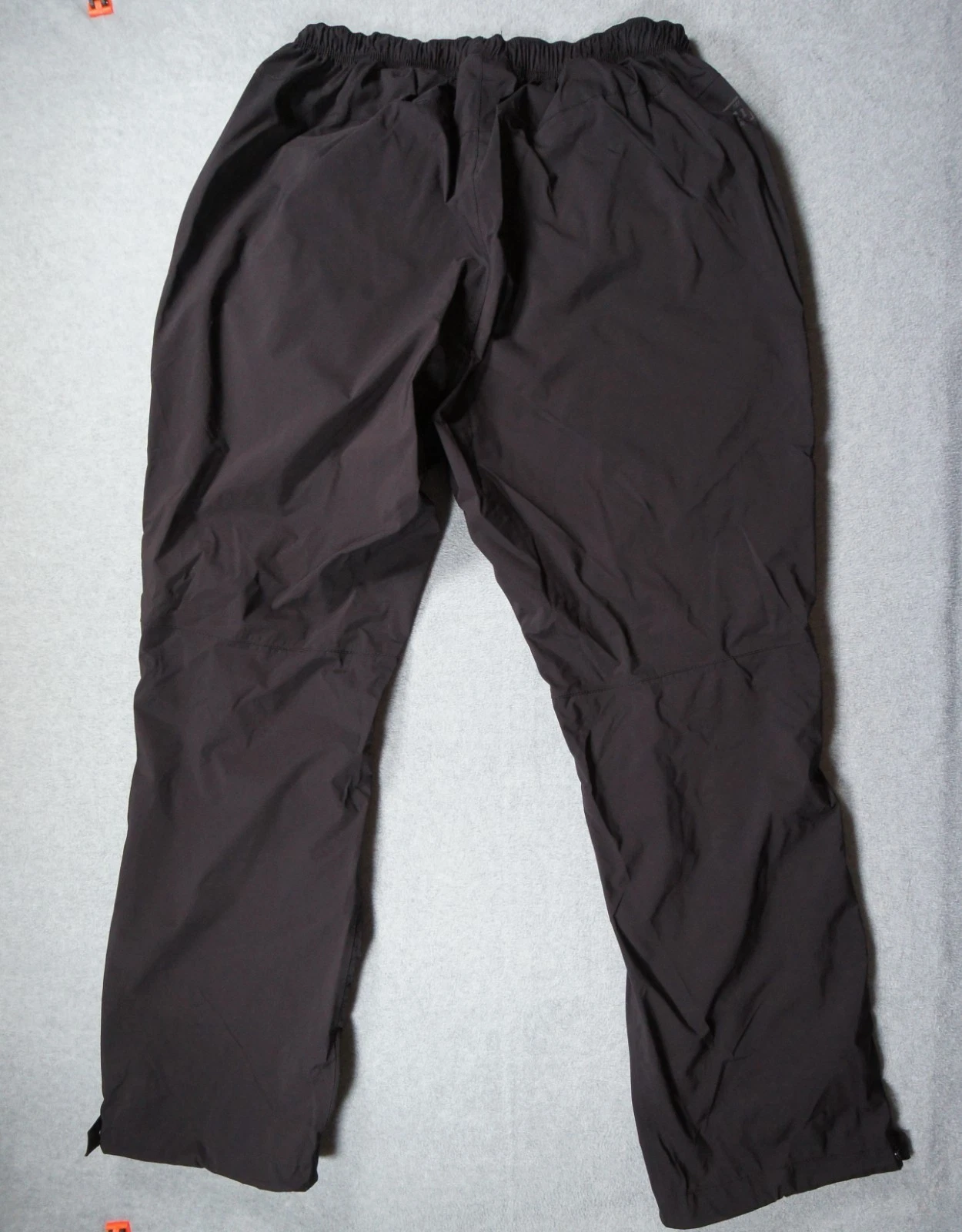 REI Pants Mens Large Black Rain Windbreaker E1 Elements Nylon Outdoors Adult
Opens in a new window o