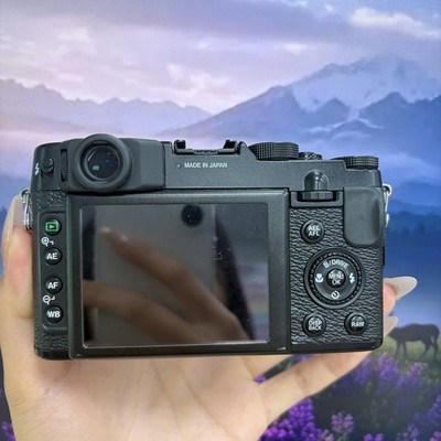 【Wu】FUJIFILM X10 おまけ多数 FUJIFILM X10 12MP Digital Camera with 12 Megapixel Optical Zoom