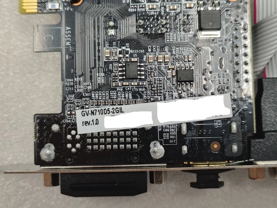 Gigabyte GV-N710D5-2GIL GeForce GT 710 2GB PCIe Graphic Card - Image 2 of 4