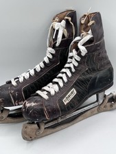 Vintage Bauer Supreme 91 Ice Skates Hockey Skate Antique Stick Puck Pads