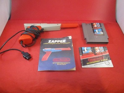 Super Mario Bros./Duck Hunt (Nintendo NES) game WORKS! + Zapper Gun (Untested)