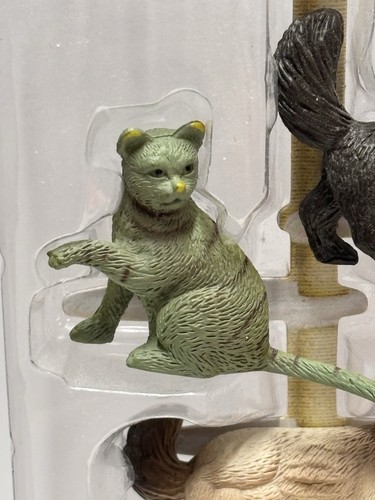 Crazy Cat Lady Action Figure 6 Cats Archie McPhee New No Box - Picture 2 of 12