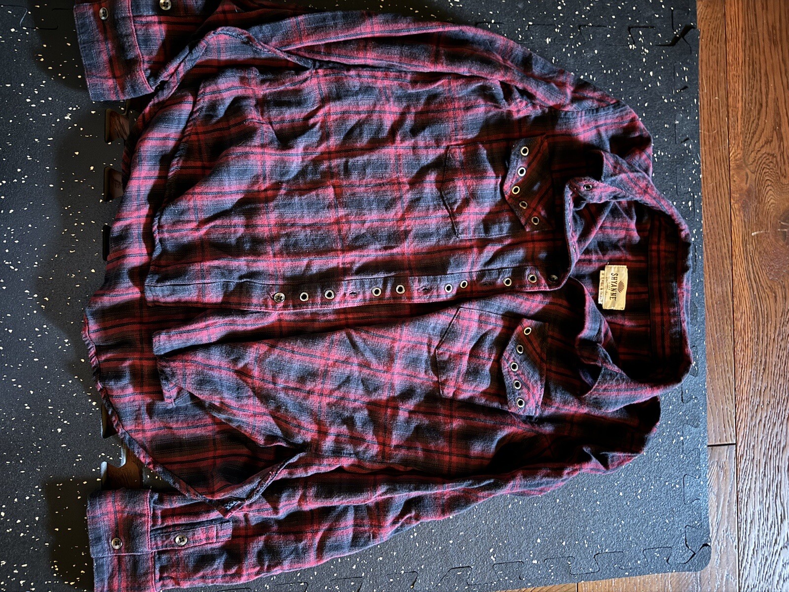 Shyanne Womens Medium Red Black Plaid Flannel Button Up Shirt Long Sleeve Stud Detail-image