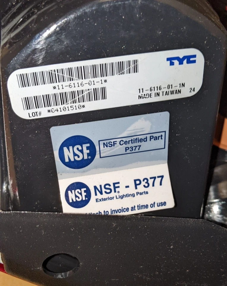 Luz trasera para Dodge Magnum 2005 06 07 2008 lado del conductor | 4805967AH NUEVA en caja Foto 3 de 4
