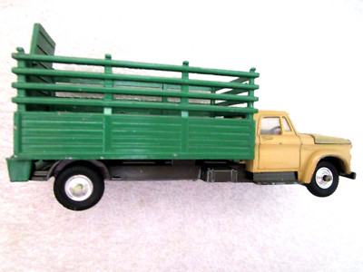 Corgi Toys Dodge Kew Fargo Beast Carrier # 484 Livestock Transporter Stake Truck