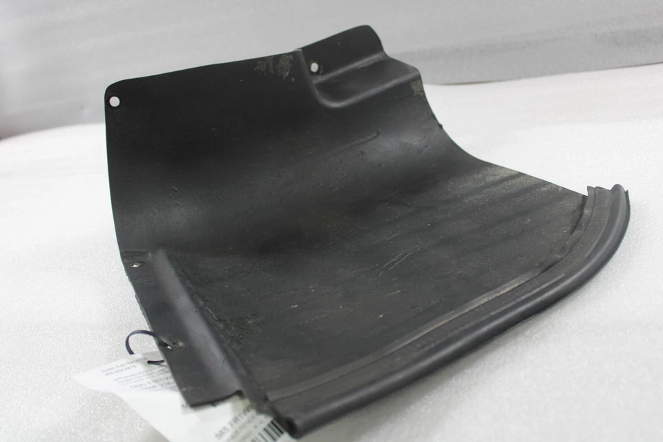 Ferrari F355, diestro, derecho, forro guardabarros trasero, sección trasera, usado, P/N 64110500 Foto 3 de 4