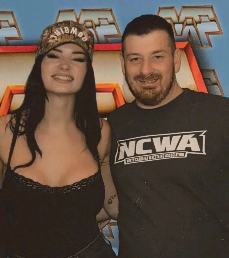 Autografiada Paige 2018 Topps WWE WOMEN'S DIVISION ¡Campeona de lucha libre NXT! Foto 3 de 3