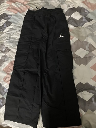 NWT Nike Air Jordan KIDS UNISEX Black Cargo Pants SMALL (8-10) - Picture 1 of 7