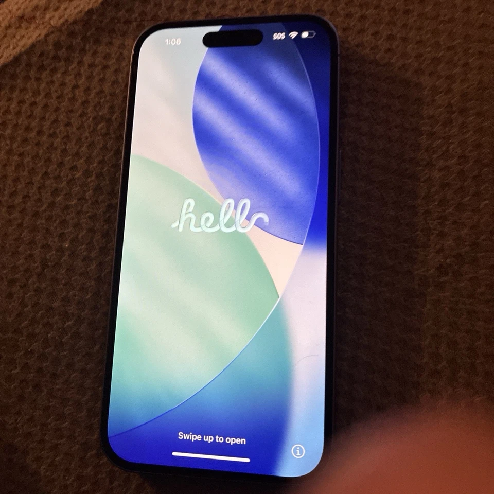 Apple iPhone 16 128GB, Ultramarine, Verizon, SIM Locked - Image 3 of 3