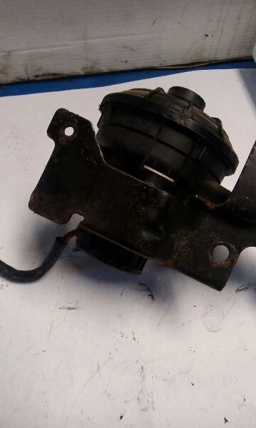 07-11 Chevrolet Chevy Impala Bomba de inyección de aire 3,5 litros California Foto 2 de 4