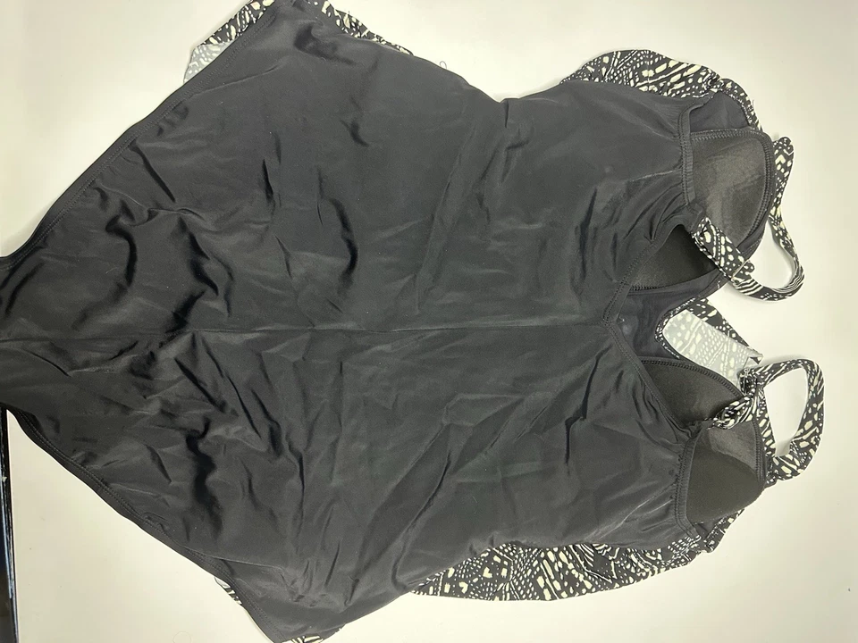 Traje de baño Avenue para mujer talla grande negro texturizado talla 22W control abdominal Foto 4 de 4