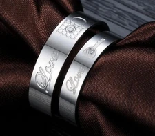 Elegant 316L Stainless Steel Couple's Lock & Key Ring Set