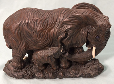 Elephant Wall Plaque Adult & Baby 4 1/2'' x 7'' Nice Detail Back Has Glue