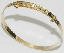 Solid 9ct Gold Heart Expanding Baby Bangle -  NEW - Gift Boxed