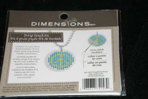 Peace sign necklace NIP cross stitch necklace kit blue yellow - 第 1/1 張圖片
