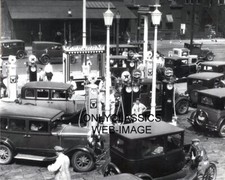 OLD TEXACO STAR GAS STATION GLOBE PUMPS 8X10 PHOTO AUTOMOBILIA AMERICANA CARS