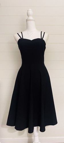 Gown Town Black Dress & Cape Size M Flare Retro - Picture 3 of 4