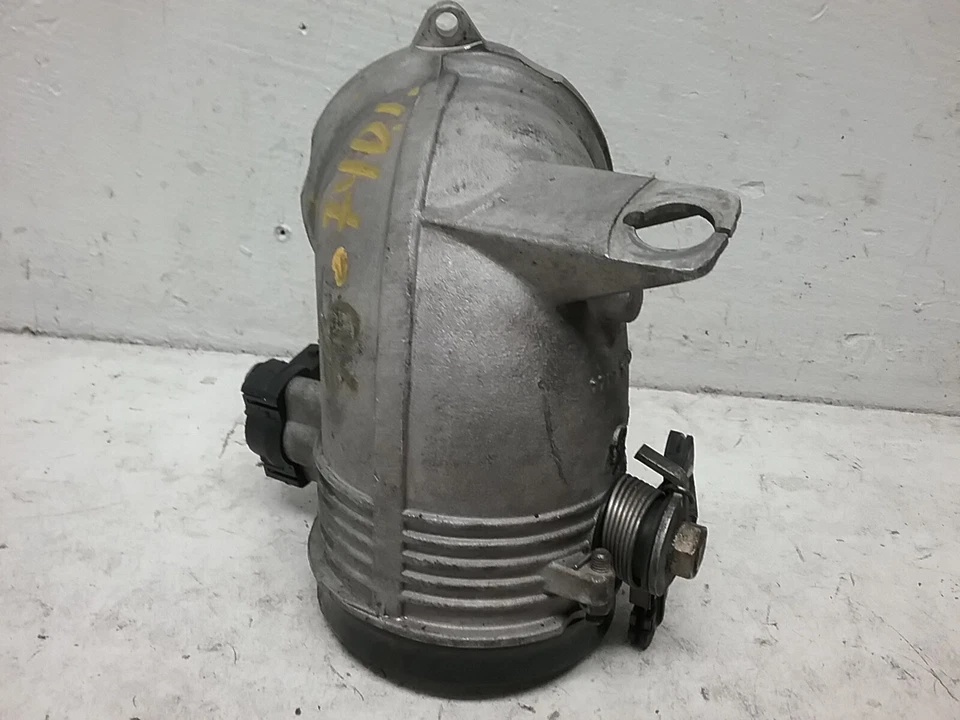 1993-1998 BMW 740IL Throttle Body Intake Tube 17021229 - Image 2 of 4