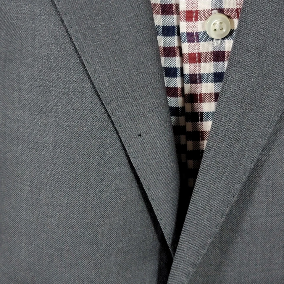 Abrigo Blazer Deportivo Tiglio Luxe Para Hombre Dos Botones Gris Sarga Pico Lanificio Talla 44L Foto 4 de 4