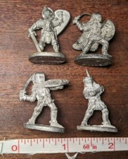 Lot 4 VTG Grenadier Ral Partha Dungeons Dragons Knight Soldier 80s Figure Pewter