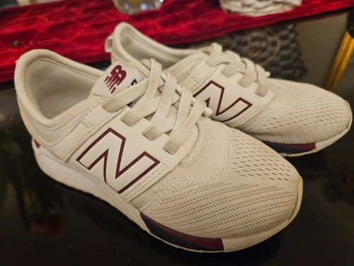 Scarpe da ginnastica New Balance ragazzo bianche taglia 11,5 uk 30 euro - Foto 2 di 4