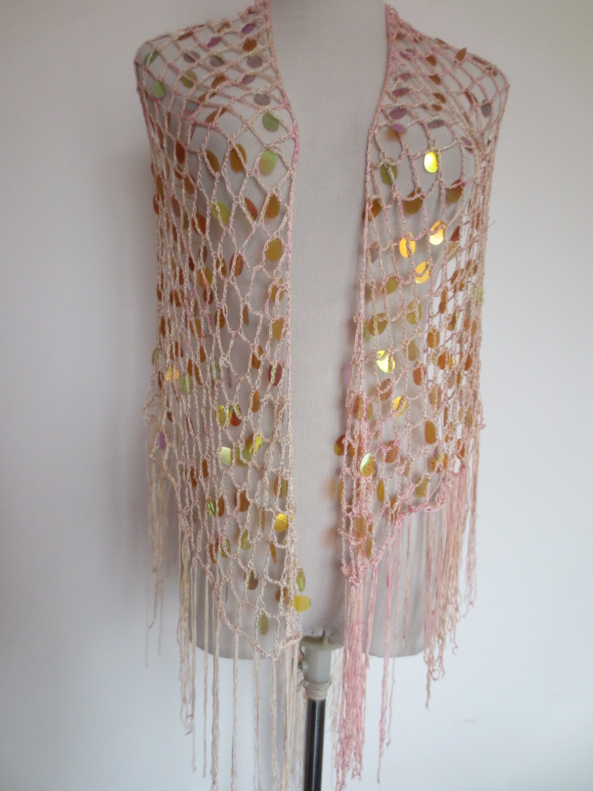 großes Tuch Dreieck-Häkeltuch große Pailletten-Plättchen rosa Latein-Hüfttuch