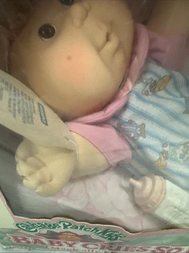 Hasbro 1992 caja abierta Cabbage Patch muñeca para niños bebé llora tan real 31400 - Imagen 2 de 18
