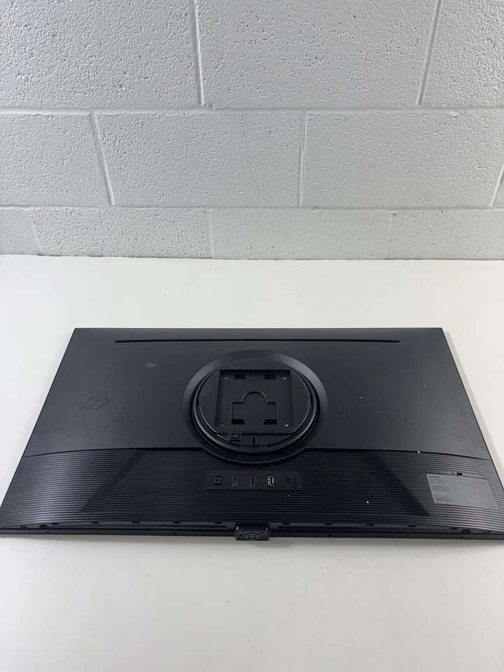 SAMSUNG 32-Inch Odyssey G50D Series QHD Fast IPS G-Sync (LCD DAMAGED) - Image 3 of 4