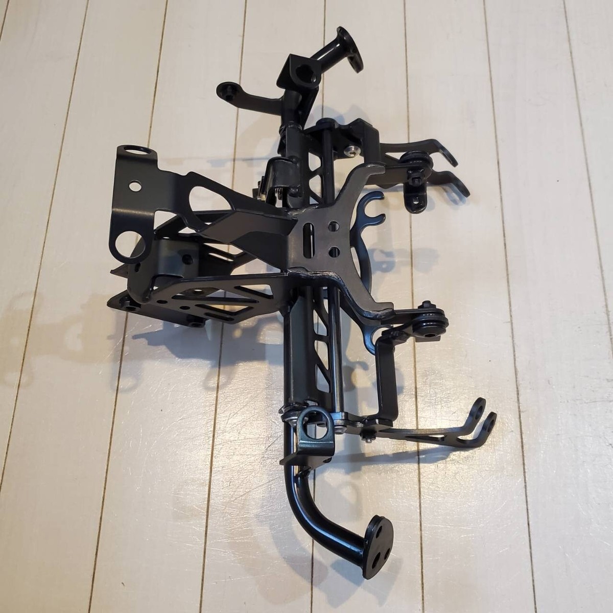 Kawasaki Genuine Z1000SX Front Cowling Windshield Bracket 39184
