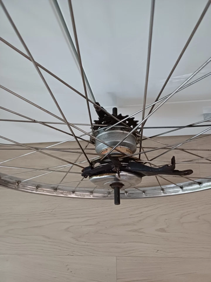 Fahrrad  Laufrad  Mit Trommelbremse  28 Zoll - Bild 2 von 4