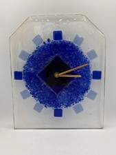 Wanduhr Fusingglas. Handgefertigter. Möglicherweise Muranoglas. Uhrwerk HERMLE.