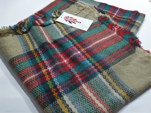 Schal / Tuch in Strickoptik ca. 150 x 120 cm, angenehm weiche Qualität - Bild 1 von 2