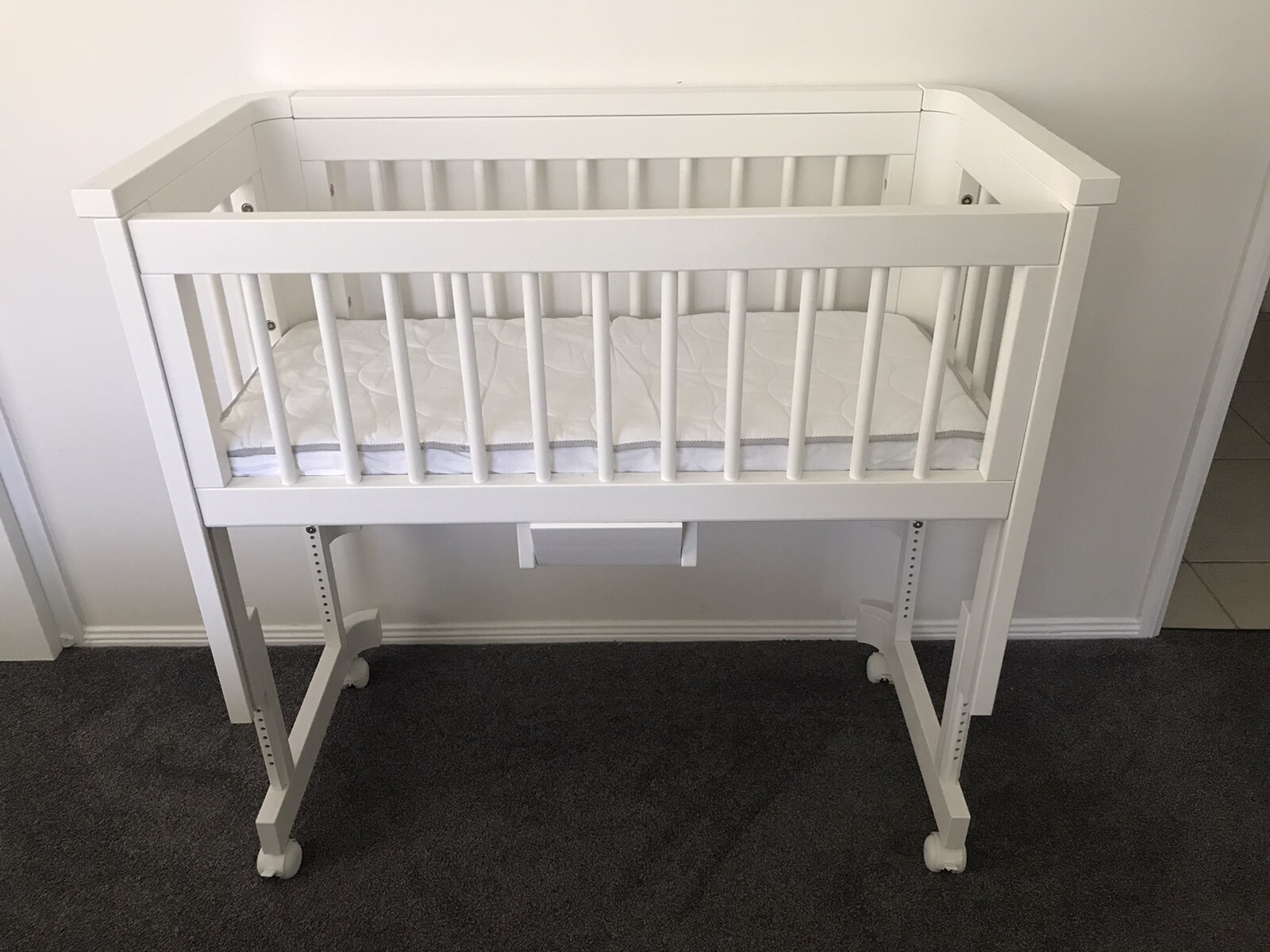 costco crib set